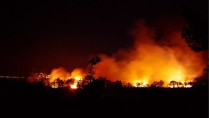 Vremea o ia razna în Europa! Marea Britanie și Franța, brăzdate de incendii puternice din cauza temperaturilor ridicate