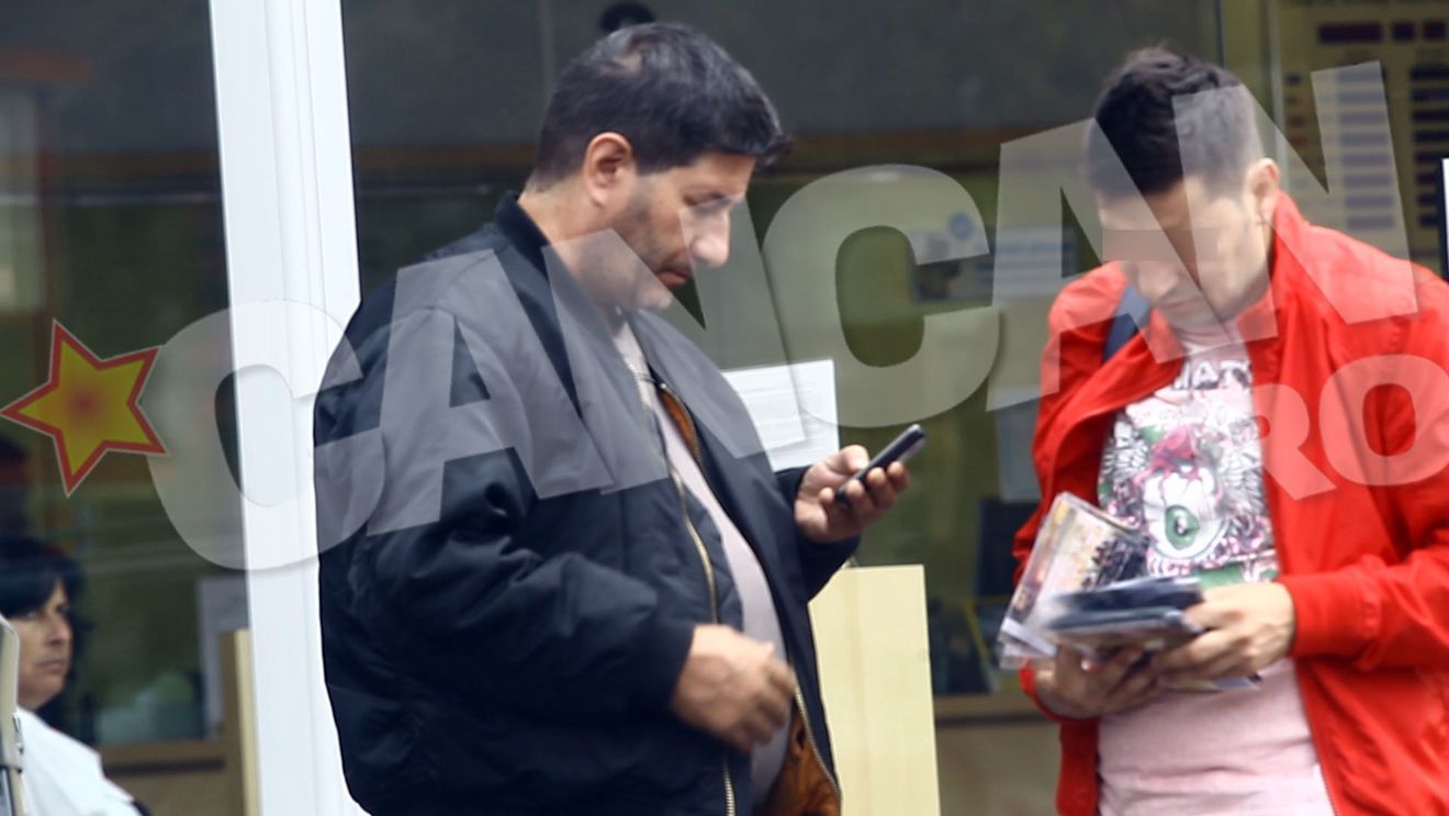 Radu Pietreanu de la “Vacanta mare”, prins intr-o ipostaza neasteptata! Uite ce face cand crede ca nu-l vede nimeni!