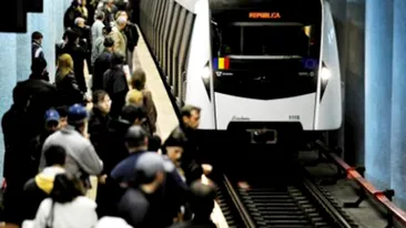 Haos in Bucuresti! Circulatia a fost blocata, dupa ce o femeie s-a aruncat in fata metroului la Piata Romana