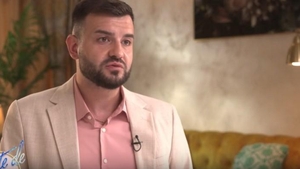 Gabriel de la Mireasa și-a băgat mama în spital! Producătorii de la Antena 1 ar fi știut despre trecutul ”întunecat” al favoritului emisiunii