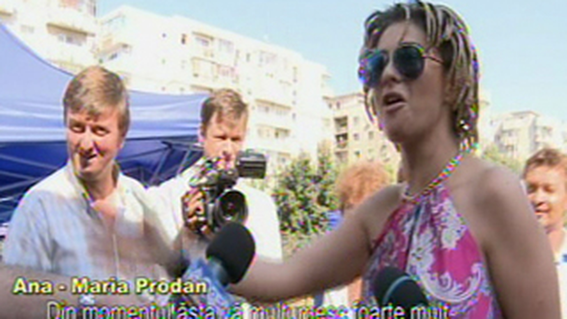 Haos in piata Prodancelor! Un barbat a venit cu vaca si le-a dat peste cap inaugurarea