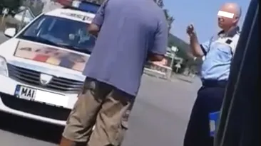 Imagini şocante c-un poliţist din Bacău care ameninţă o familie, în trafic: „Ne-a spus că o să ne execute pe toţi“