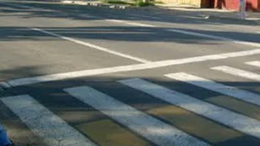 VIDEO Fetita de opt ani, accidentata mortal de un autobuz pe trecerea de pietoni