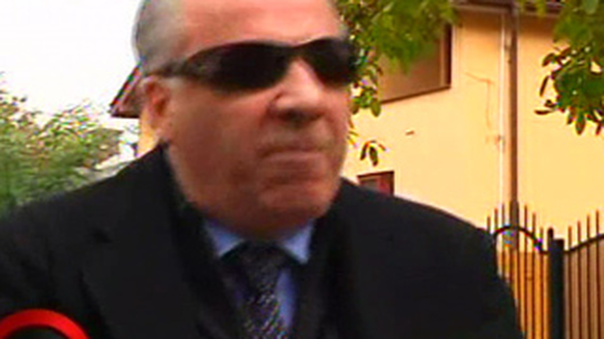 Dinu Damaschin, ridicat de jandarmi! "Totul mi se trage de la Irinel Columbeanu"! Monica si Ramona Gabor si Veronica Bulai au depus plangere impotriva lui