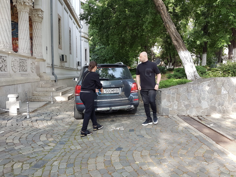 Reputatul Gheorghe Turda a cântat pentru Costin Mărculescu. Oamenii l-au ascultat înmărmuriți VIDEO