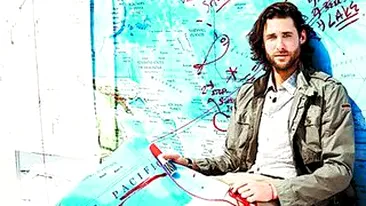 A traversat Pacificul intr-un catamaran din sticle de plastic