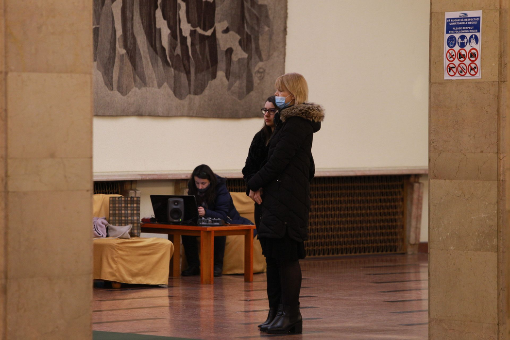 Admiratorii și cei care l-au iubit îi pot aduce un ultim omagiu lui Victor Socaciu la Sala Palatului, unde este depus trupul neînsuflețit