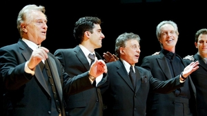 Zi neagră pentru muzică. Tommy DeVito a murit din cauza Covid-19