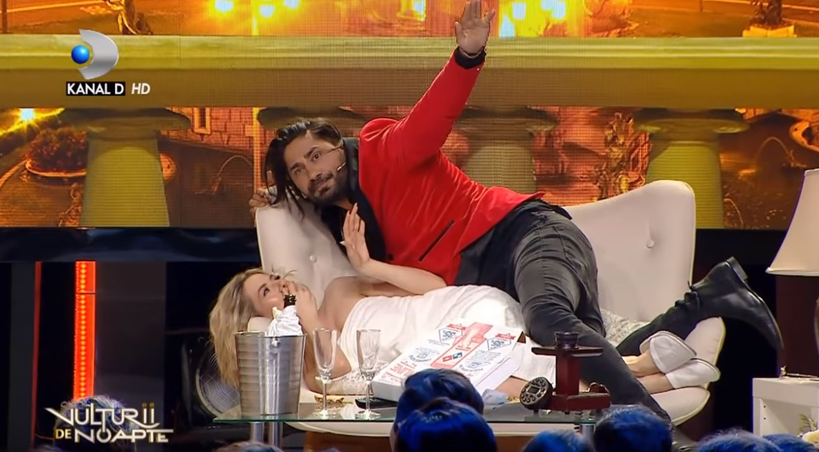 Și cu Răzvan cum rămâne!? Lidia Buble, filmată în brațele lui Connect-R