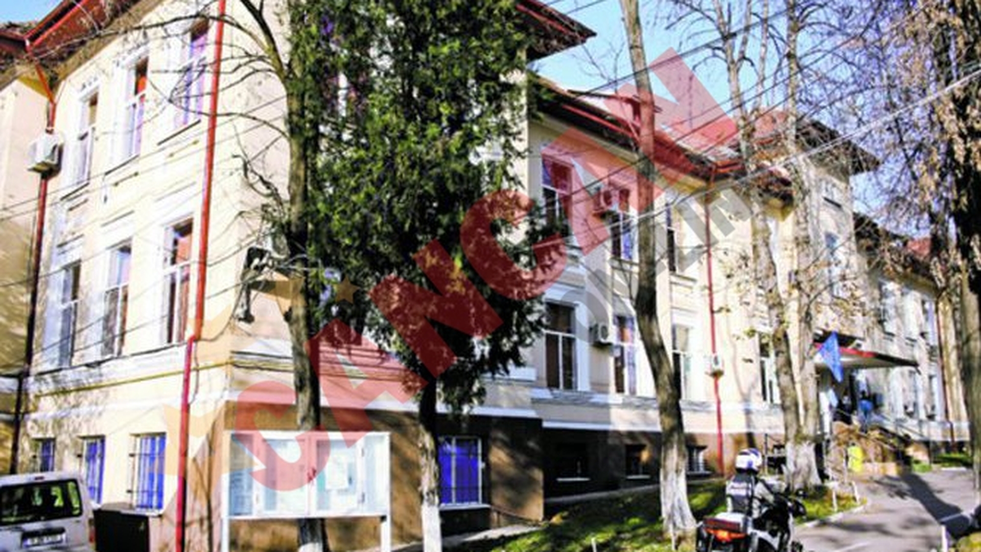 O sa le treaca strada prin curte