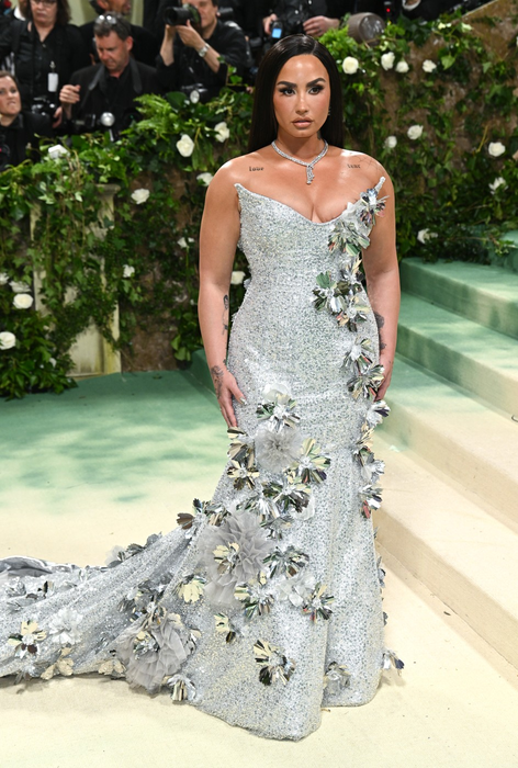 Demi Lovato arriving at The Met Gala, Sleeping Beauties: Reawakening Fashion, The Metropolitan Museum of Art. Credit: Doug Peters/EMPICS,Image: 870898250, License: Rights-managed, Restrictions: , Model Release: no