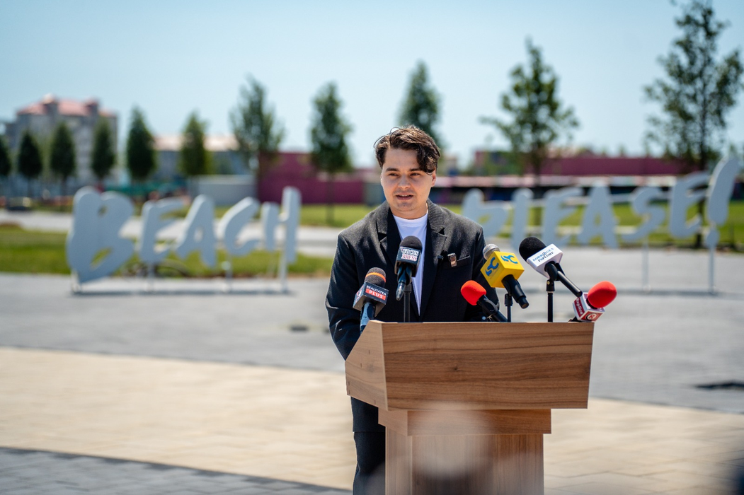 Selly, despre artiștii, măsurile de siguranță și surprizele de la Beach, please!