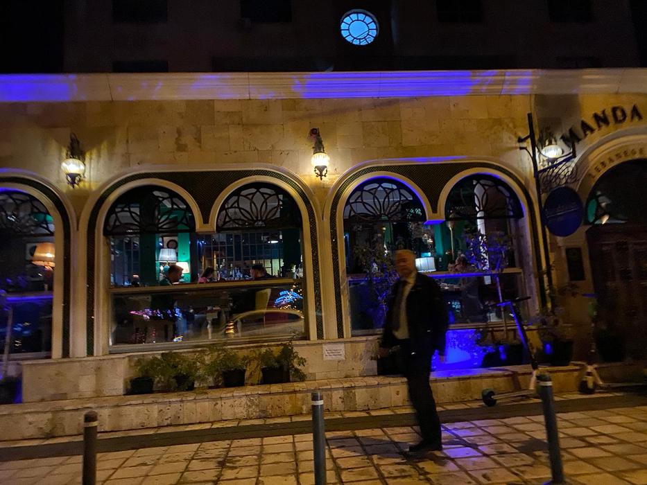 Scene ireale filmate într-un restaurant din București