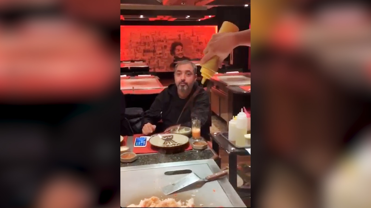 Florin Salam a petrecut cu prietenii și familia