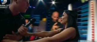 A sărit să o bată pe Andreea Mantea, în emisiune: „Bă, fetiţo, ce cauţi aici?”