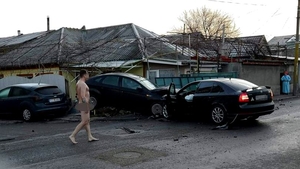Accident în Constanţa! Șoferul vinovat a coborât de la volan gol pușcă