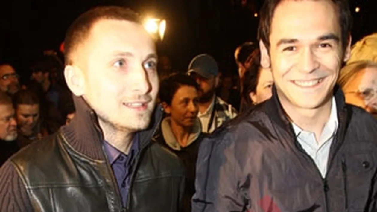 Andreea Esca in carje la premiera filmului Eu cand vreau sa fluier, fluier