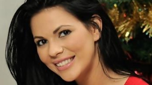 Cât de bine arată Andreea Bododel, la cinci luni de la naştere! Nu are pic de celulită, iar kilogramele in plus sunt istorie