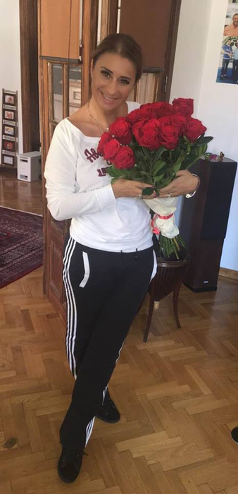 Anamaria Prodan face furori cu noul ei posterior, mai bombat ca niciodată! Cum arată vedeta, după ce şi-ar fi pus silicon în fese
