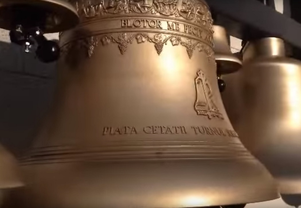 Cel mai mare clopot făcut de Radu Botor are trei tone