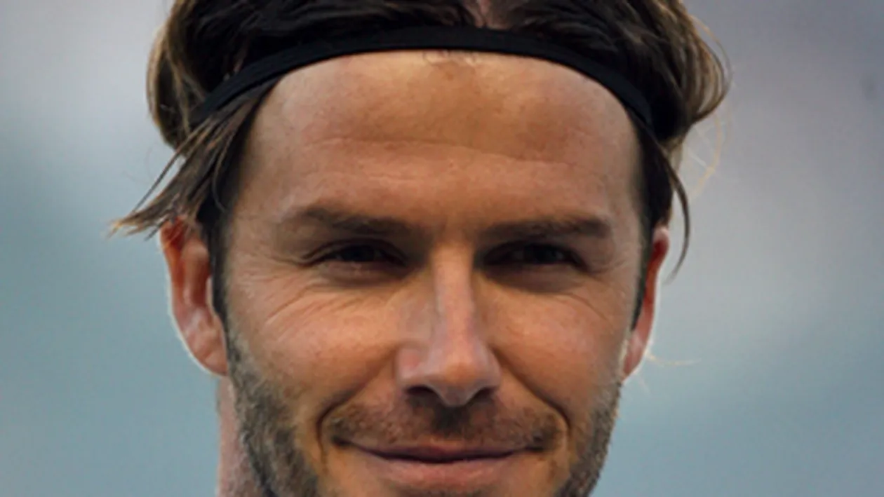 David Beckham se tunde singur: Nu dau bani pe asa ceva