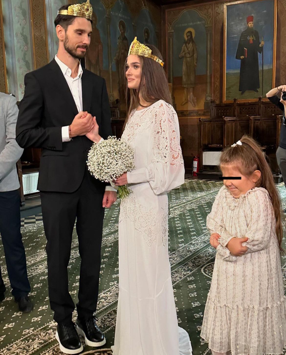 Ce a putut să facă Smaranda la nunta lui Theo Rose cu Anghel Damian. Foto: Instagram / Codin Maticiuc