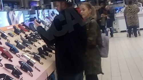 ”Băiatul rău” de la Paraziţii şi-a găsit... ”naşa”. L-a pus cu botul pe labe pe Ombladon!