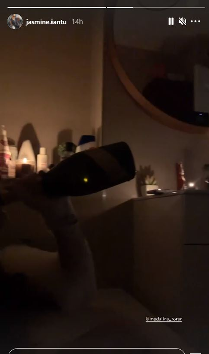 Jasmine Ianțu, complet goală în cadă împreună cu o brunetă sexy? Cum a filmat-o fiica lui Virgil Ianțu pe prietena “misterioasă” | VIDEO
