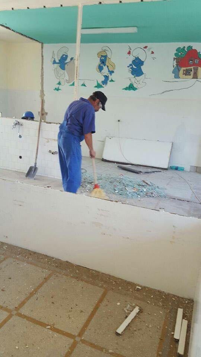 Renovarea se face din temelii