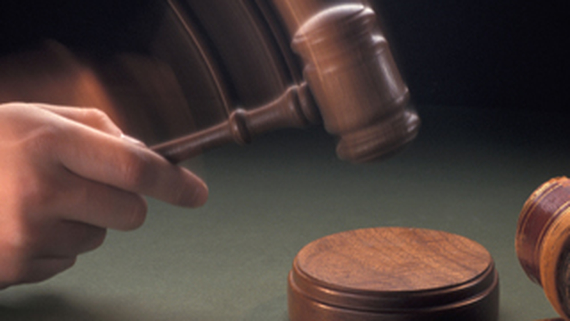 Avocata din cadrul Baroului Bucuresti, arestata pentru ca a mituit un ofiter de politie judiciara