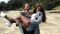 Serena Williams şi-a etalat burta de gravidă într-o rochie turcoaz! Tenismena a atras privirile tuturor