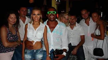 Uite ce ochelari haiosi a purtat Cabral!