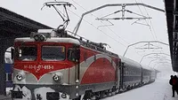 Condiţiile meteo au obligat-o să renunţe la transportul de lux! Călătorii au avut o surpriză colosală când au văzut cine a urcat în tren cu ei