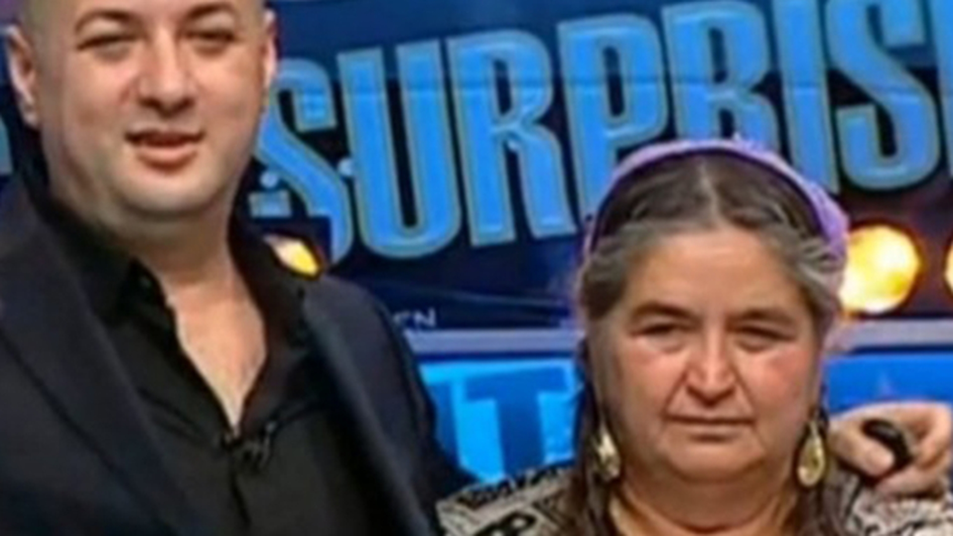 Cum a reacţionat mama lui LEO de la STREHAIA când a aflat că a câştigat la ”păcănele”