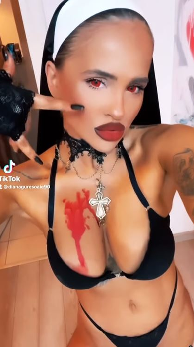Cum s-au costumat vedetele de Halloween. Topul celor mai sexy apariţii. FOTO
