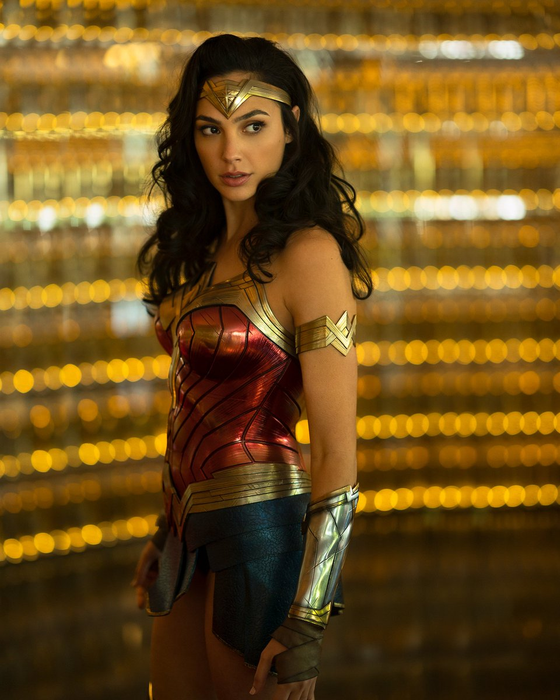 Actrița Gal Gadot i-a vizitat pe copiii unui spital din S.U.A îmbrăcată în Wonder Woman