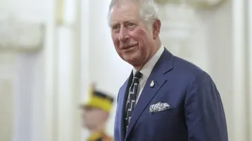 Angela, iubita secretă a Regelui Charles, a fost secretara tatălui său. Cine e femeia care l-a cucerit pe monarhul Marii Britanii