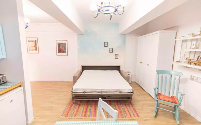 Imagini din fostul apartament al lui Cabral și Andreei Ibacka/ sursă foto: social media