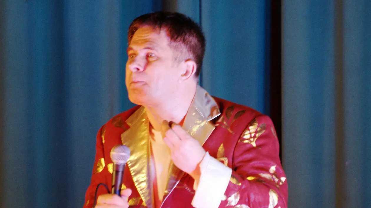 Viaţa lui Doru Octavian Dumitru în Canada: stă pe Facebook şi postează bancuri! Viaţa e ca vasul de WC- Citeşte continuarea!