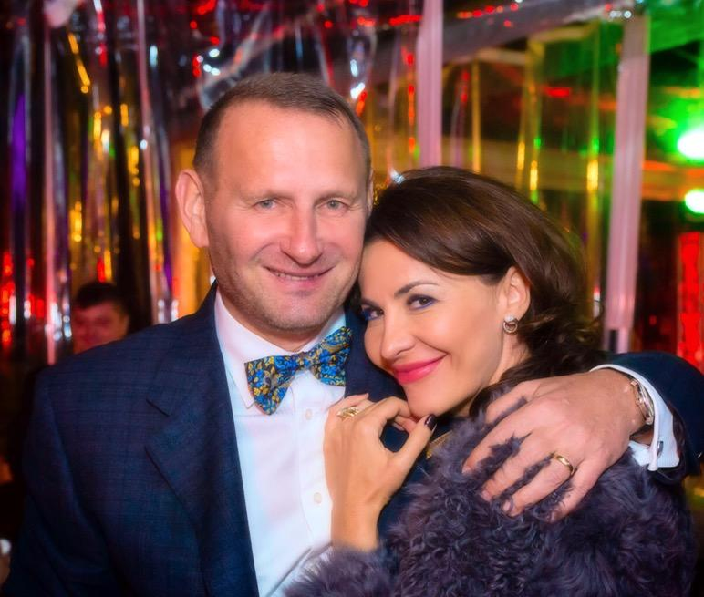 Viorel Cataramă și soția lui, Adina, de profesie medic estetician (SURSA FOTO: CANCAN.RO)