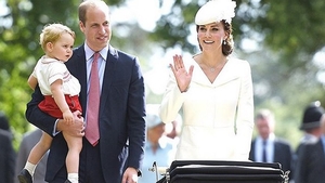 5 reguli ciudate pe care Kate Middleton trebuie să le urmeze când naște. Ducesa de Cambridge a încălcat deja una dintre ele
