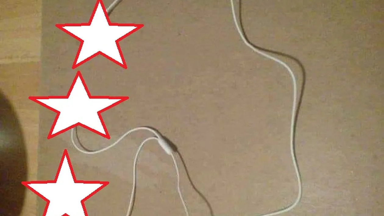 Poza cu această pereche de căști a creat isterie pe Internet! A fost cumpărată de un tânăr din Iași de pe un site preferat de români