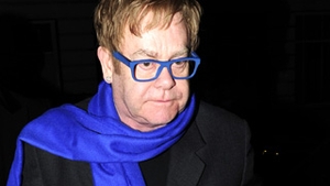 Elton John planuieste o petrecere in cinstea Printului William