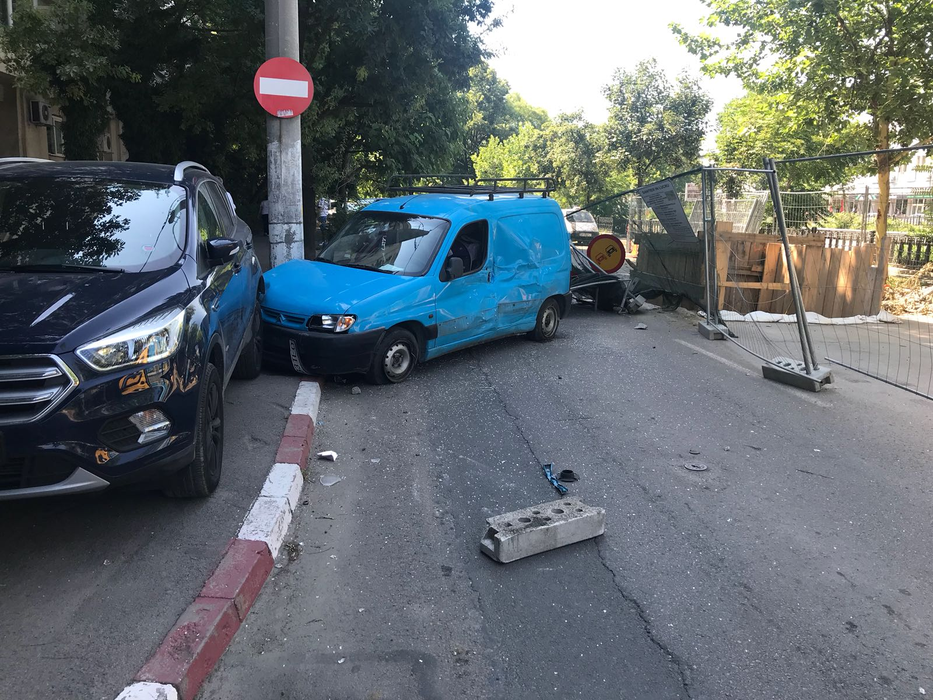 El este bărbatul care a pus autoritățile pe jar, după ce a provocat un accident rutier în Capitală!