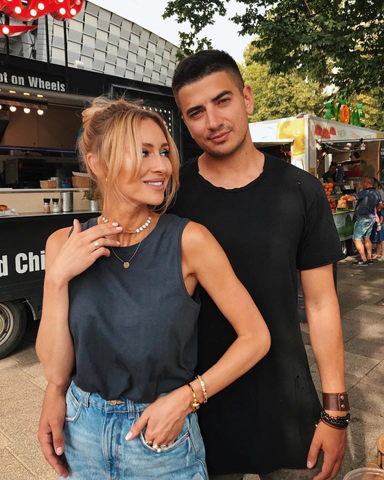 Un nou divorț răsunător în showbizul din România: “De câteva luni nu mai poartă verigheta”