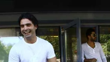 VIDEO Pepe e cel mai fericit tatic! Raluca a nascut prin cezariana, la ora 8.55, o fetita de peste 3 kilograme care a primit nota 10 din partea medicilor! Pepe: M-a tinut de degetel