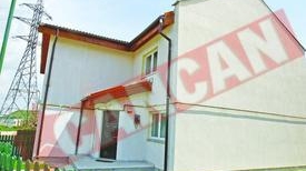 Cristina Rus s-a mutat cu iubitul!