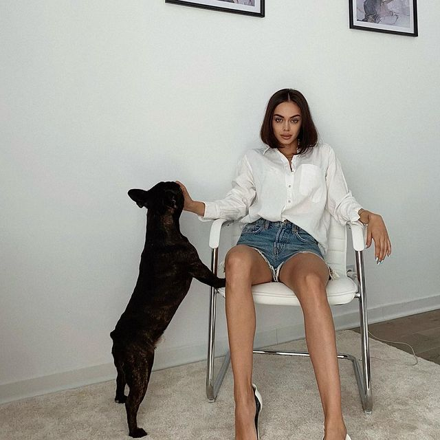 Cristina Brudiu, frumoasa care face ravagii în social media / Sursă foto: Instagram
