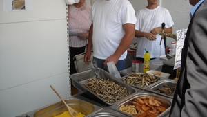 Peste două sute de restaurante de pe litoral au fost luate la rost de către inspectorii de la Protecţia Consumatorului! Au fost vizate staţiunile Mamaia, Năvodari, Costineşti şi Eforie