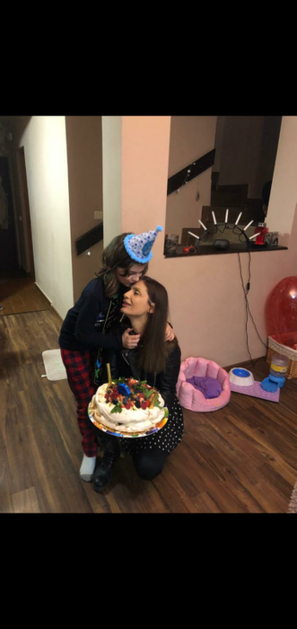 Adela Chirică și băiatul ei, Davis, au fost din nou blestemați de o hărțuitoare